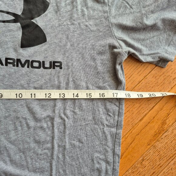 2 Under Armour T-Shirts Gray Tech and Cotton Small - Picture 8 of 8
